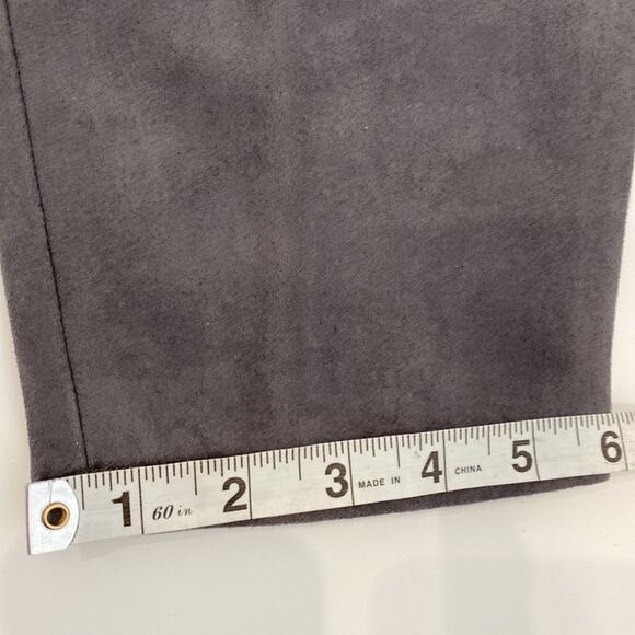 Chico’s Women’s Gray Faux Suede Leggings Luxe EUC Sz 16 Polyester Elastic Waist - Picture 10 of 10
